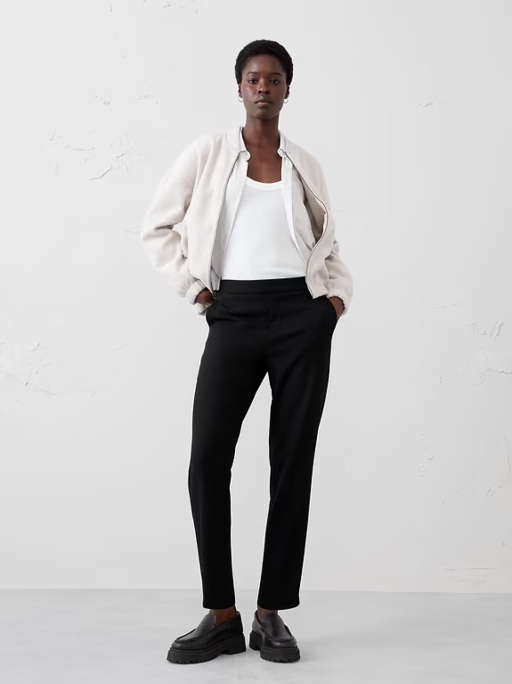 GUC Banana Republic Hayden Pants, Black, Size 8 Petite